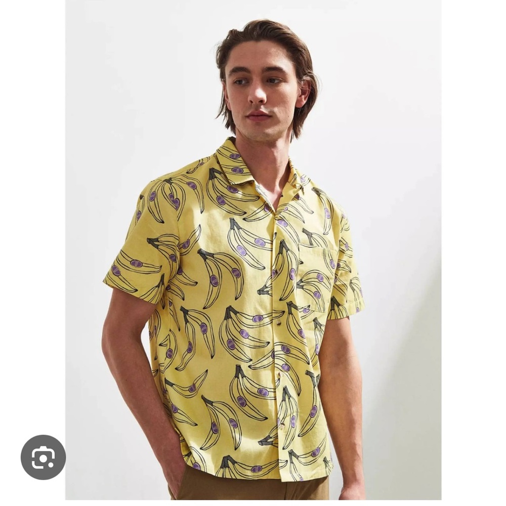 Urban Outfitters Yellow Banana Print Short-Sleeve Button-Down Shirt
